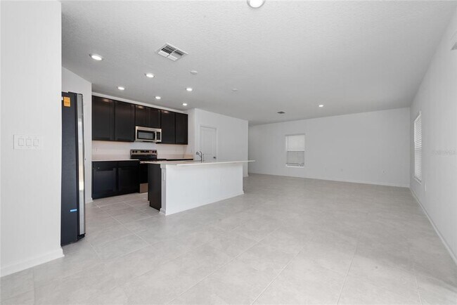 Building Photo - 2201 Aquifer Ln