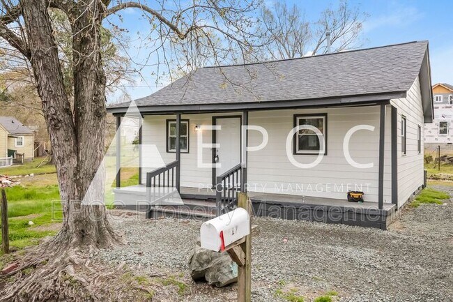 Primary Photo - 617 Dailey St