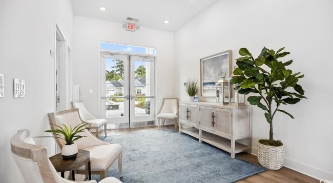 Building Photo - 31 Quaker Rdg Dr