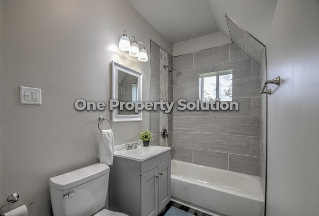 Building Photo - 3612 Van Buren St