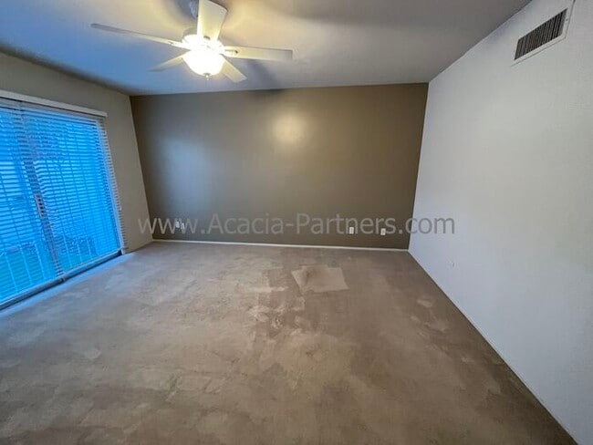 Building Photo - Dorado Country Club Estates