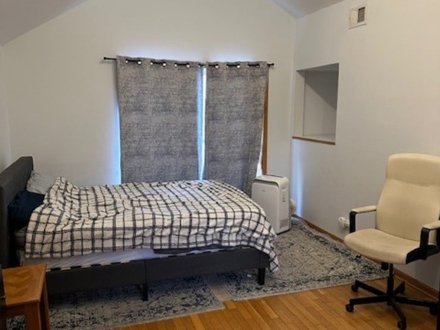 Building Photo - 915 E Oakton St