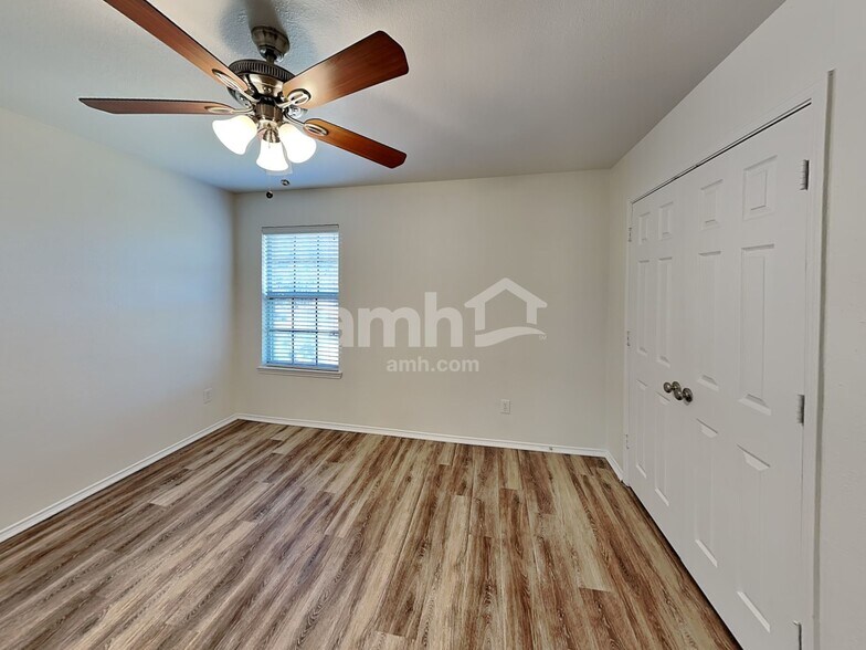 Building Photo - 1224 Riverside Rd