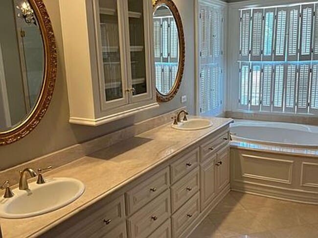 Building Photo - Westlake Village First Neighborhood Cul-De-Sac Home ** Non-Smoking Home/Property**