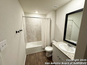Building Photo - 4223 Lake Ritter St