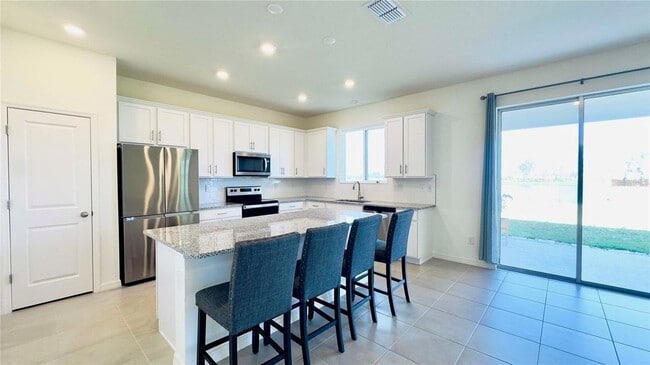 Building Photo - 9567 Sandy Bluffs Circle