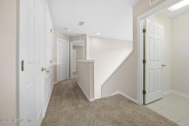 Building Photo - 11152 Castlemain Cir S