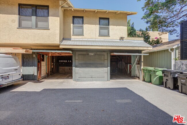 Building Photo - 4427 Finley Ave