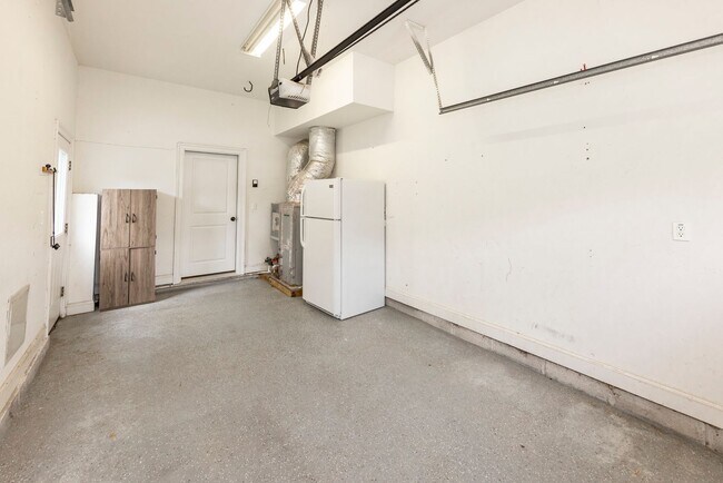 Building Photo - 108 70th St