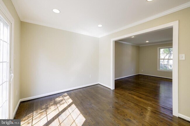 Building Photo - 4 Ritchfield Ct