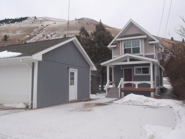 Building Photo - 1229 Van Buren St