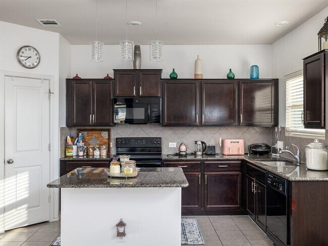 Building Photo - 464 Druse Ln