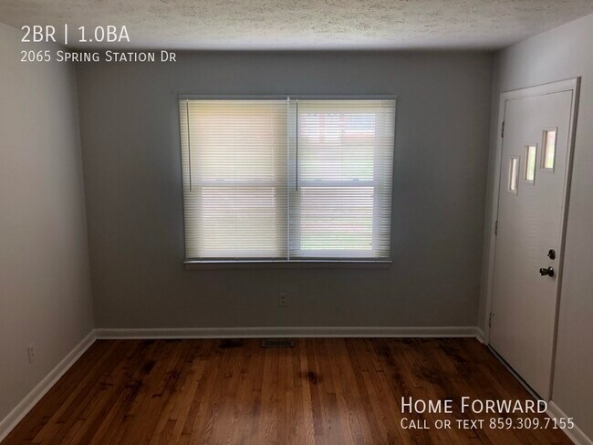 Building Photo - 2065 Spring Station Dr