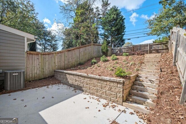 Building Photo - 2103 Kristen Ct