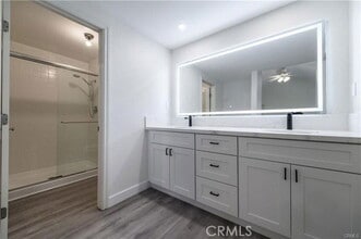 Building Photo - 27 Eden