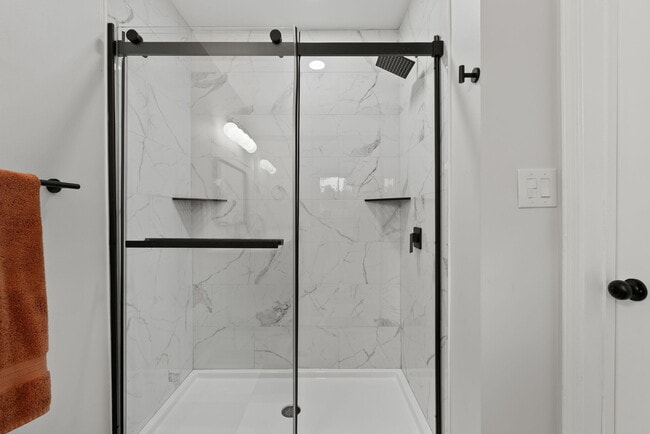 Building Photo - 1032 Algonquin Trail