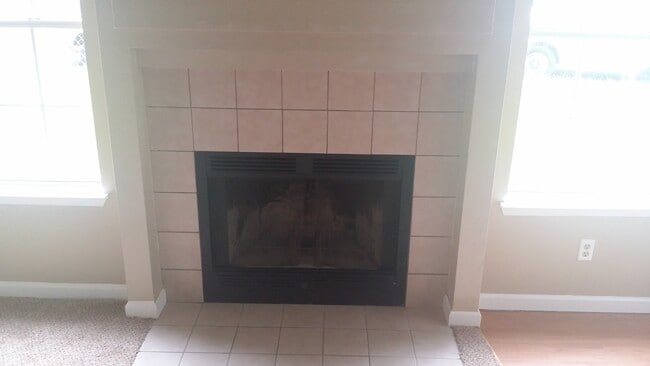 Building Photo - Yorktown Home. Available now.