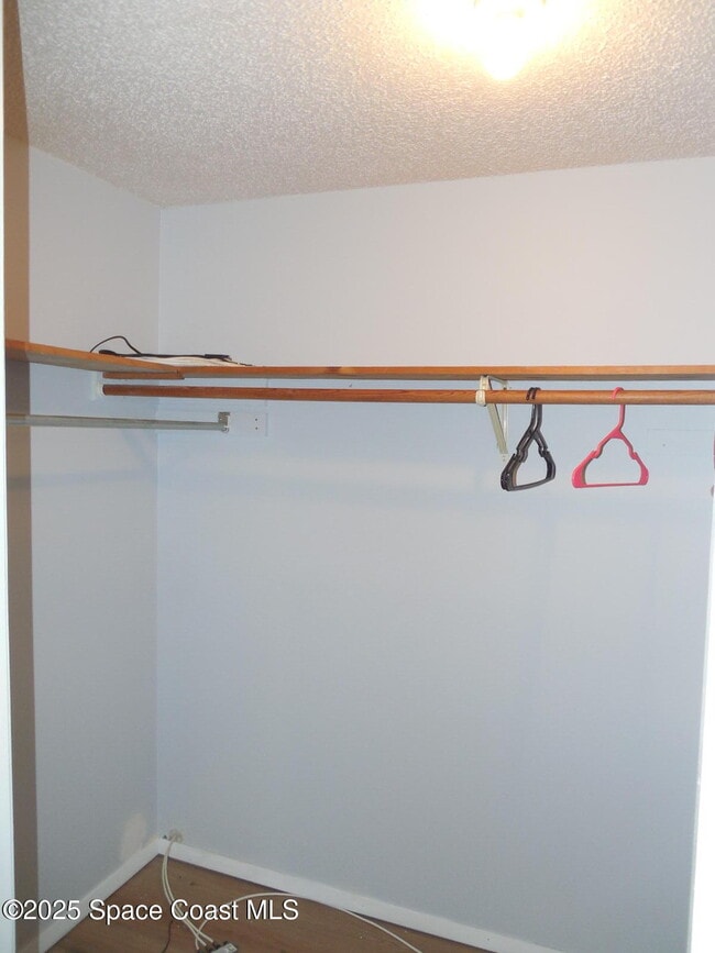 Building Photo - 345 Ocean View Ln