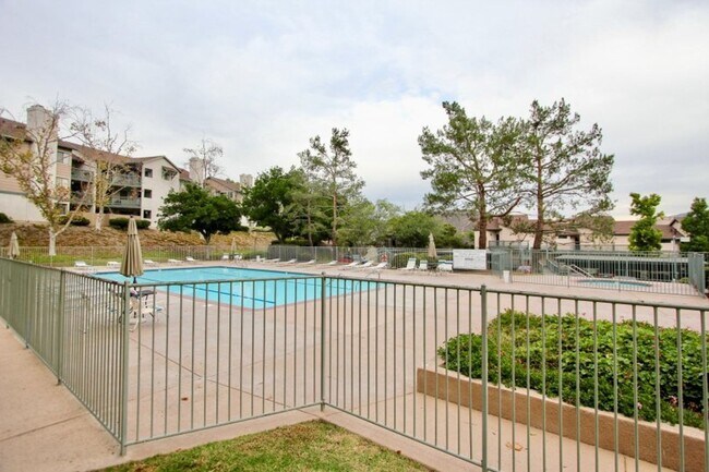 Building Photo - Fully updated condo in Spring Valley/ Rancho San Diego