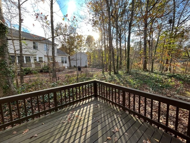 Building Photo - Exceptionally Located 3BD, 2.5BA Cary Home...