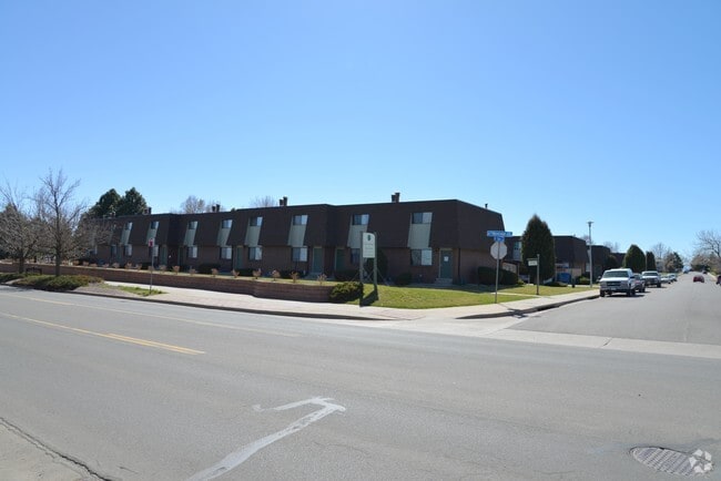 Primary Photo - Glenwood Terrace Townhomes