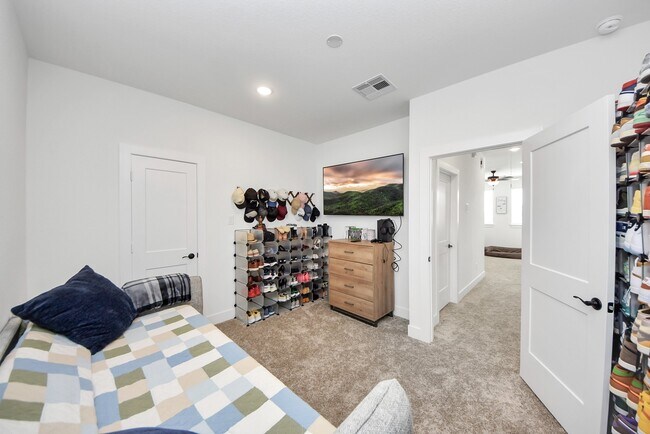 Building Photo - 21202 Fiery Skipper Dr