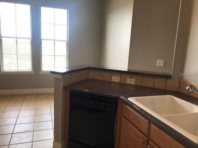 Building Photo - 501 Mirasol Cir