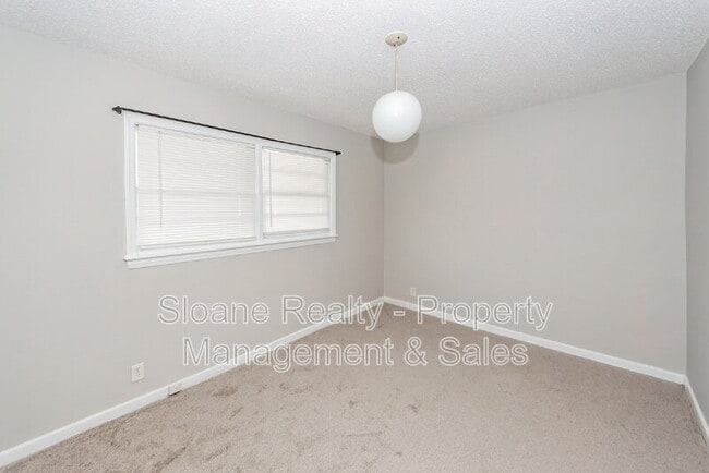 Building Photo - 1520 N Avalon Cir