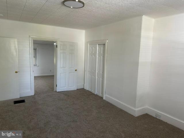 Building Photo - 465 Cinnaminson St