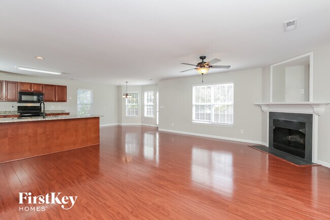Building Photo - 851 Peachtree Meadows Cir