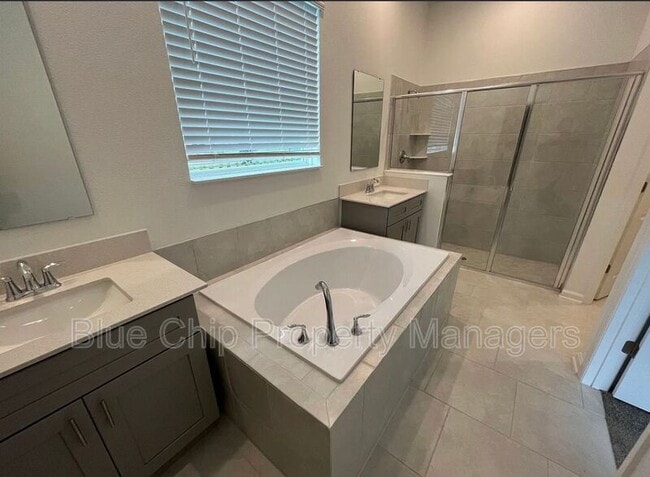 Building Photo - 3031 Country Side Dr