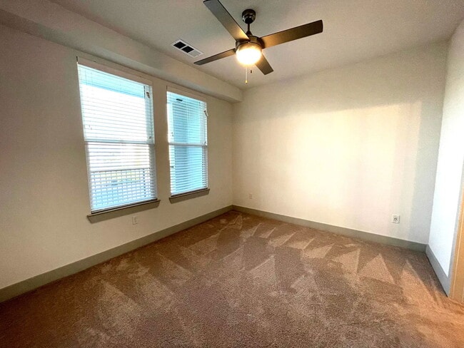 Building Photo - 4320 S Legacy Dr