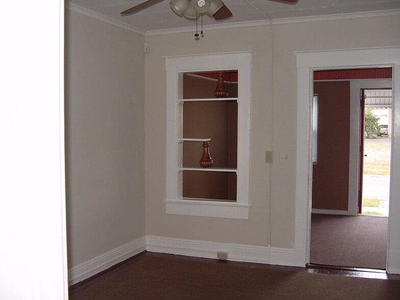 Building Photo - 1846 2nd Ave N