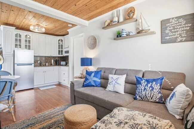 Building Photo - 310 Harrison St