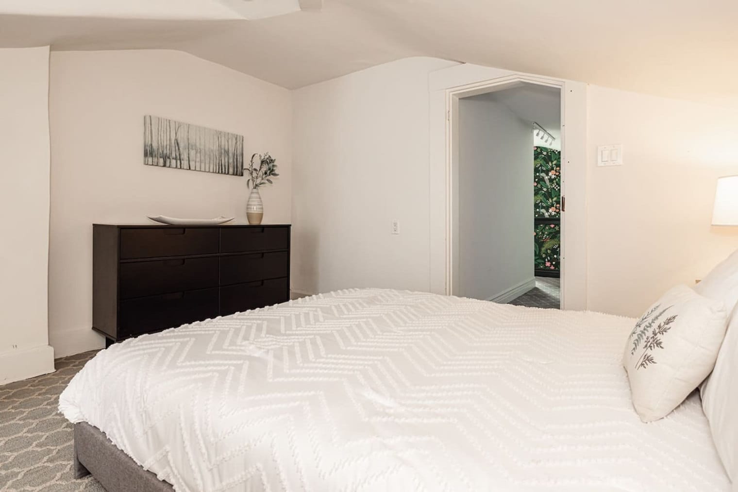 Building Photo - 1354 Broadway-SI ID1056136P