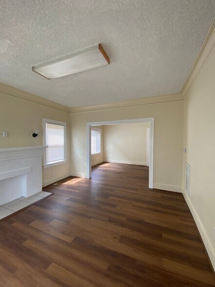 Primary Photo - 1417 S Gaffey St