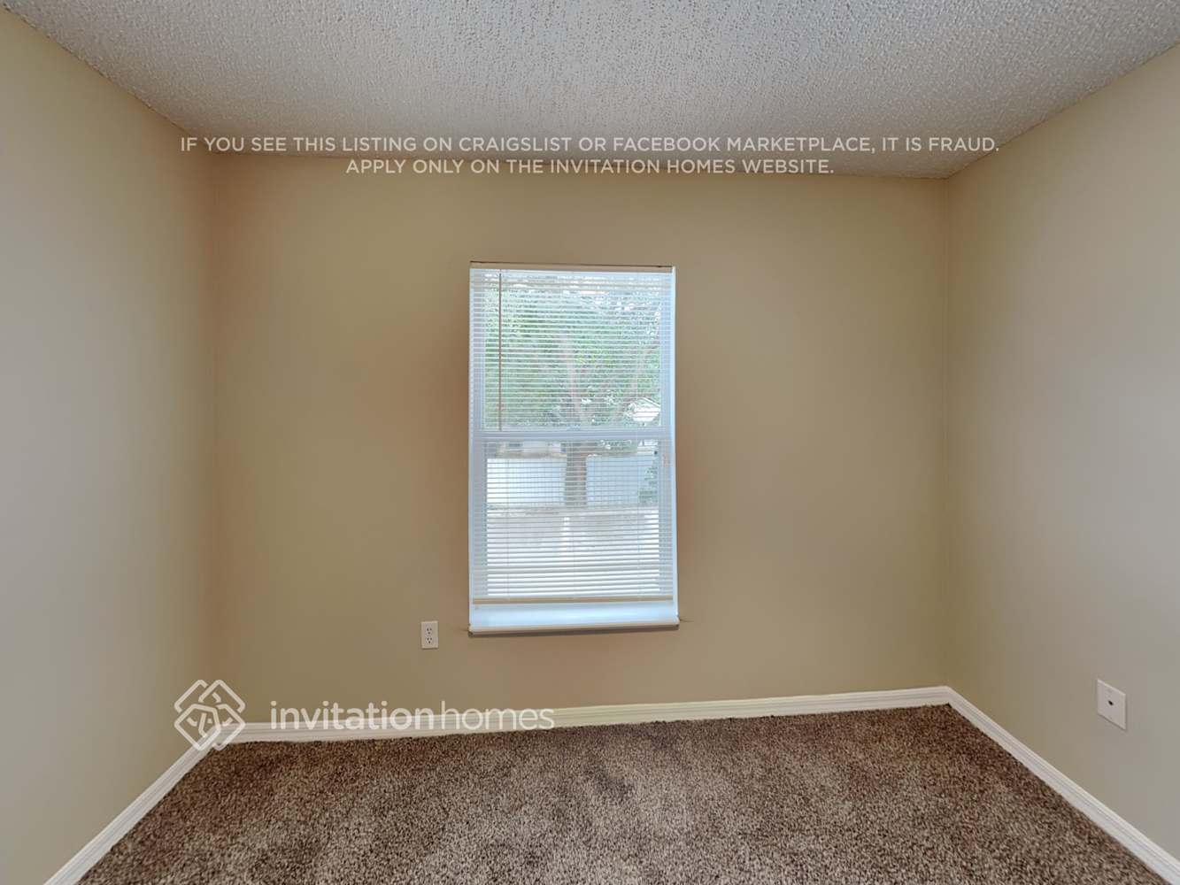 Building Photo - 843 Vanderbilt Dr