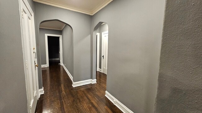 Building Photo - 6541 N Francisco Ave