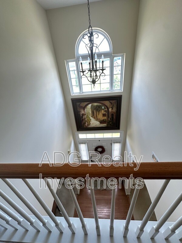 Building Photo - 6629 Pattonsburg Dr