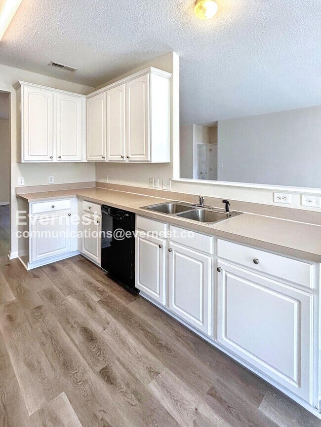 Building Photo - 1244 Scarlett Dr