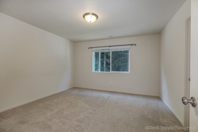 Building Photo - 33312 SW Havlik Dr
