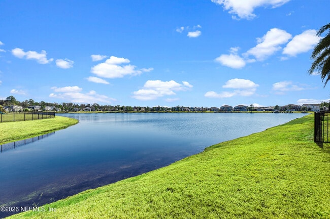 Building Photo - 565 Chandler Dr