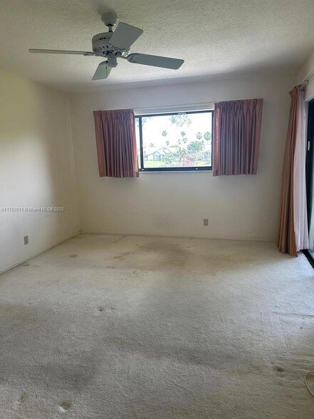 Building Photo - 12524 Shoreline Dr