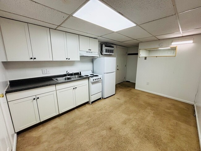 Building Photo - 110 Northview Dr
