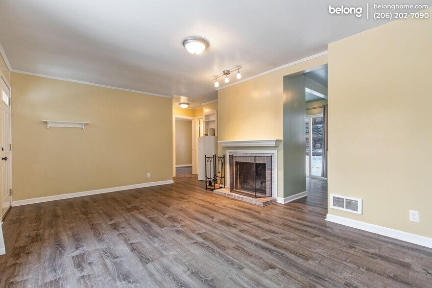 Building Photo - 9807 32nd Ave SW