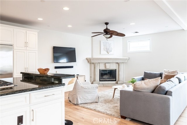 Building Photo - 604 Manhattan Beach Blvd