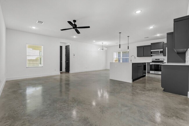 Building Photo - 3007 Alpha Wolf Ct