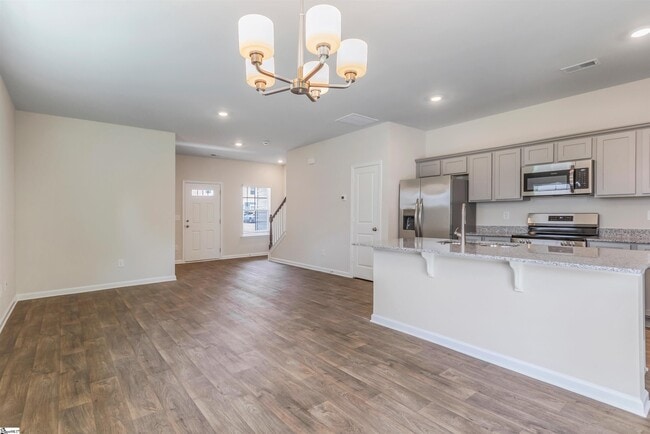 Building Photo - 137 Foundation Wy