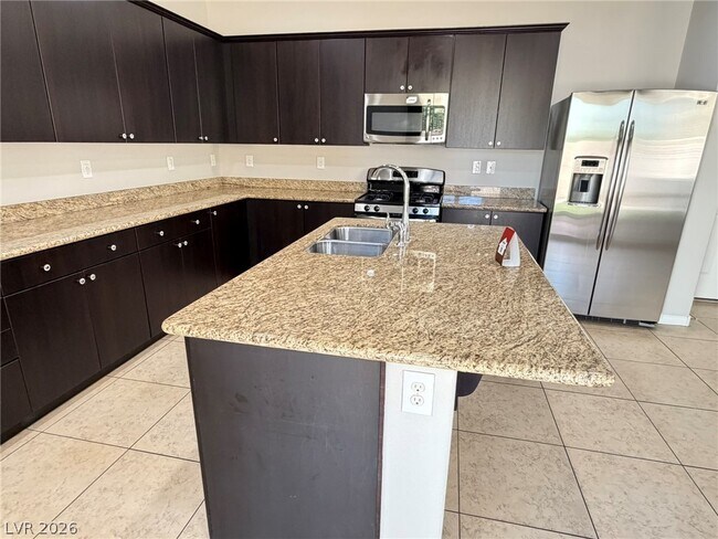 Building Photo - 3960 W Monaco View Dr