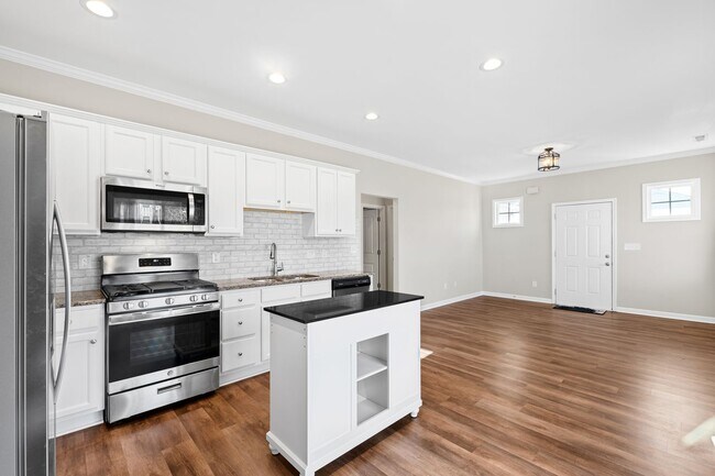 Building Photo - A Charming Ranch style home in Academy Point - minutes to downtown Clayton!